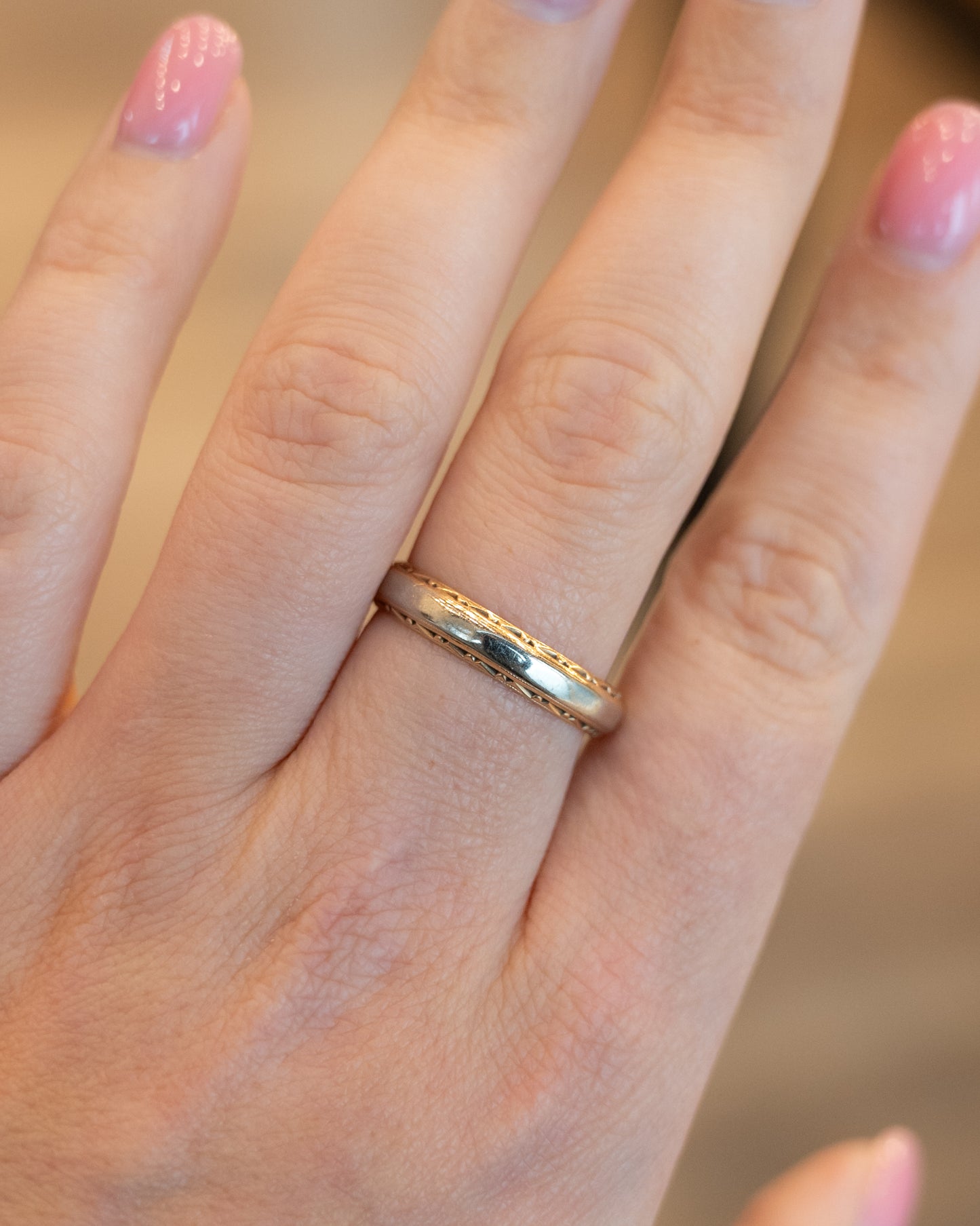 Mens Vintage Retro Two-Tone Wedding Band 14k