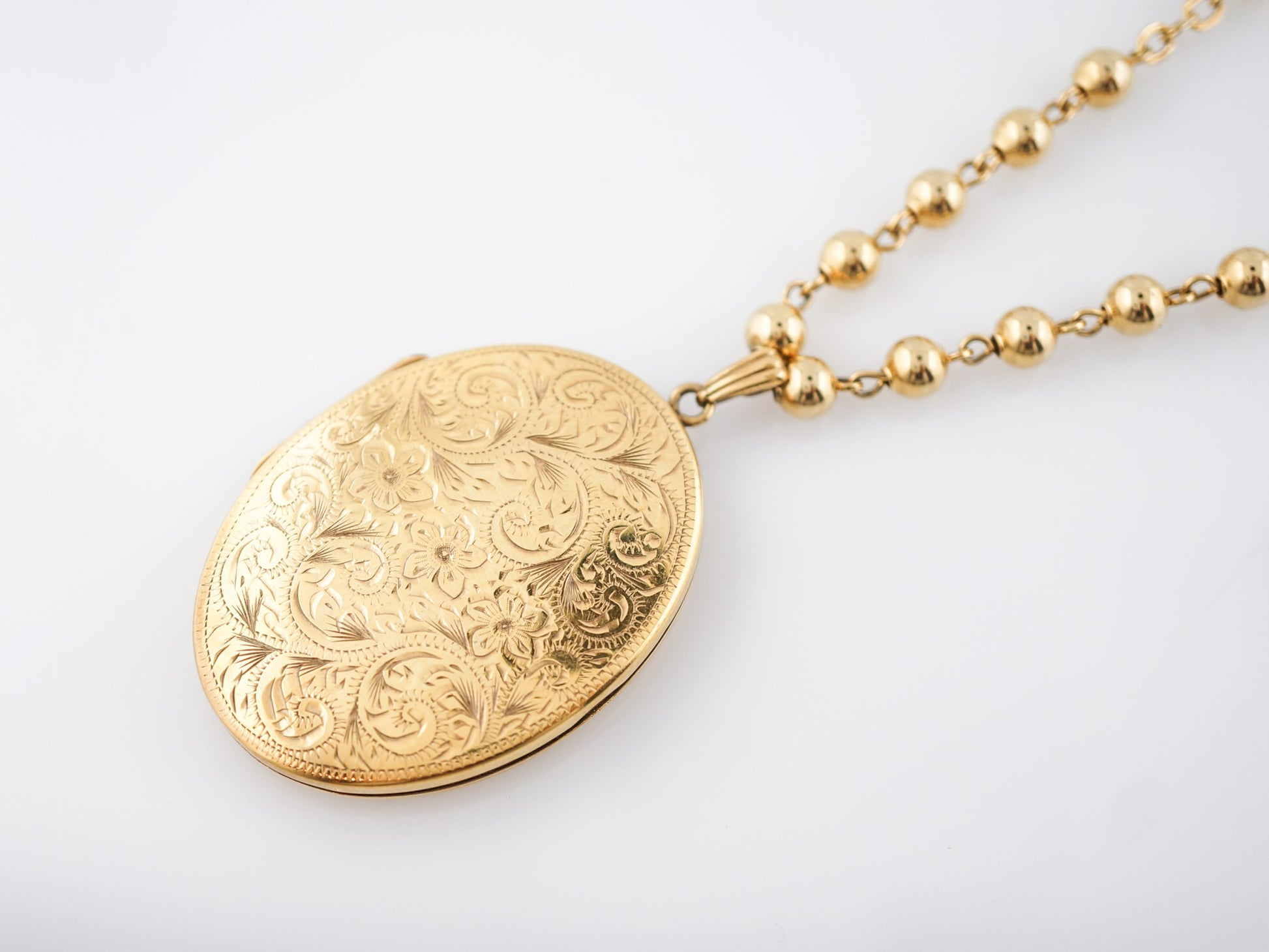 Antique Victorian Necklace & Large Oval Locket in 14k Yellow Gold