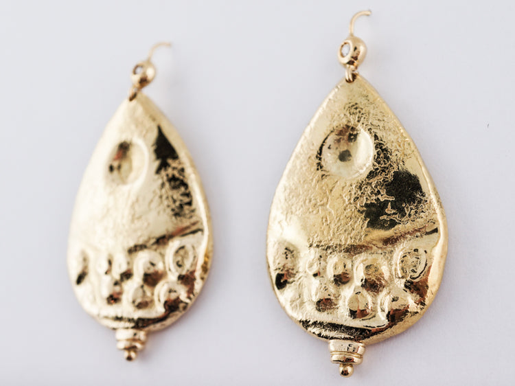 Misani Hiromi Dangle Earrings .14 Round Brilliant Cut Diamonds in 18k Yellow Gold