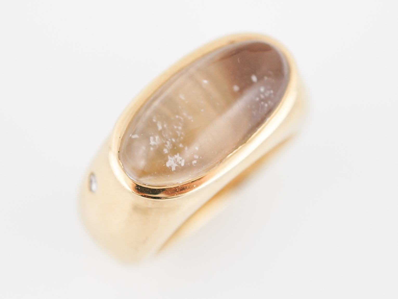 H. Stern Right Hand Ring Modern 2.74 Cabochon Cut Quartz in 18k Yellow Filigree Jewelers