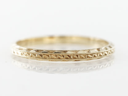 Vintage Art Deco Engraved Wedding Band in 14k Yellow Gold