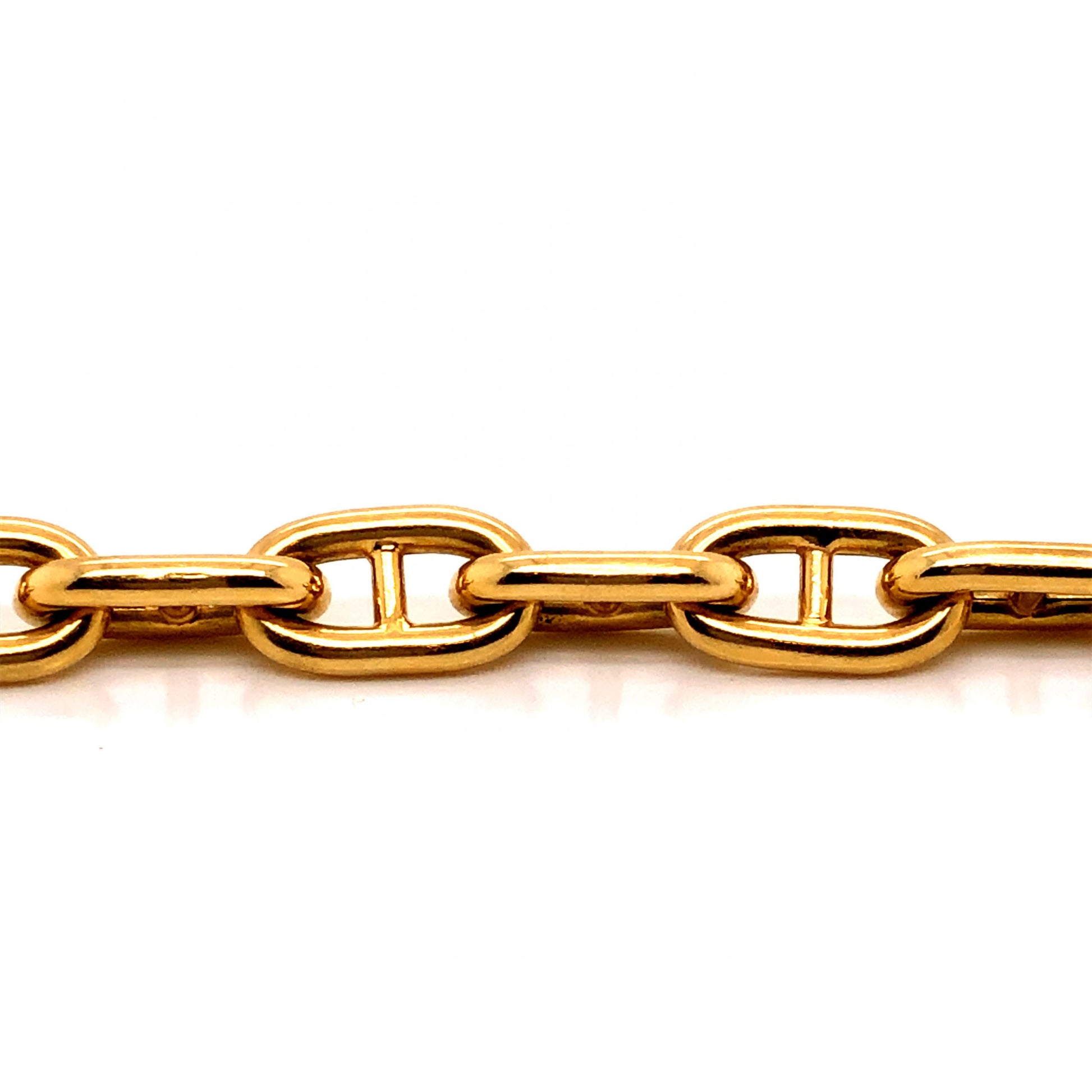 Wide Link Toggle Bracelet in 18k Yellow Gold