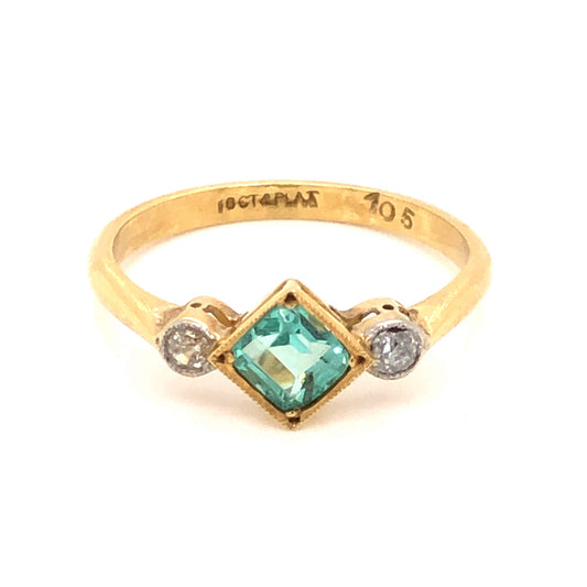 Antique Edwardian Emerald & Diamond Ring in 18k Yellow Gold