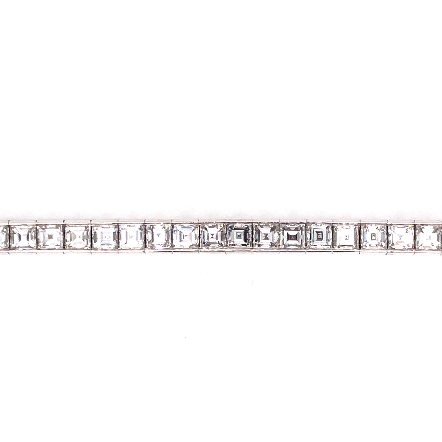 8.40 Square Cut Diamond Tennis Bracelet in Platinum