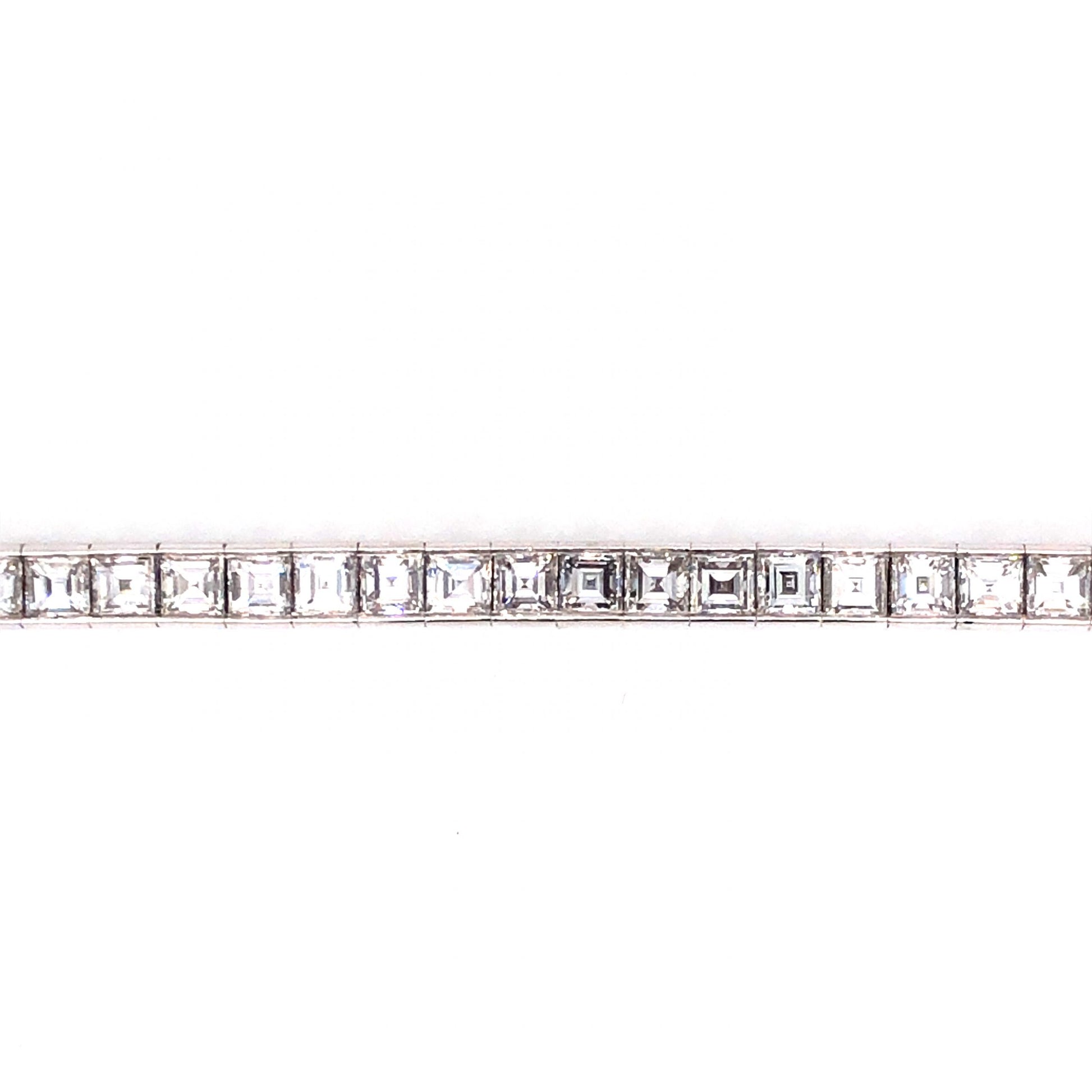 8.40 Square Cut Diamond Tennis Bracelet in PlatinumComposition: Platinum Total Diamond Weight: 8.40ct Total Gram Weight: 20.3 g Inscription: PLAT SOPHIA D 8.40 853B
      