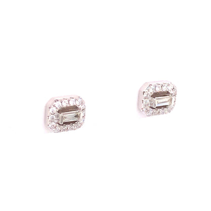 .18 Diamond Earring Studs in 18k White Gold