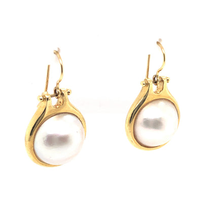 Pearl Dangle Earrings in 18k Yellow Gold