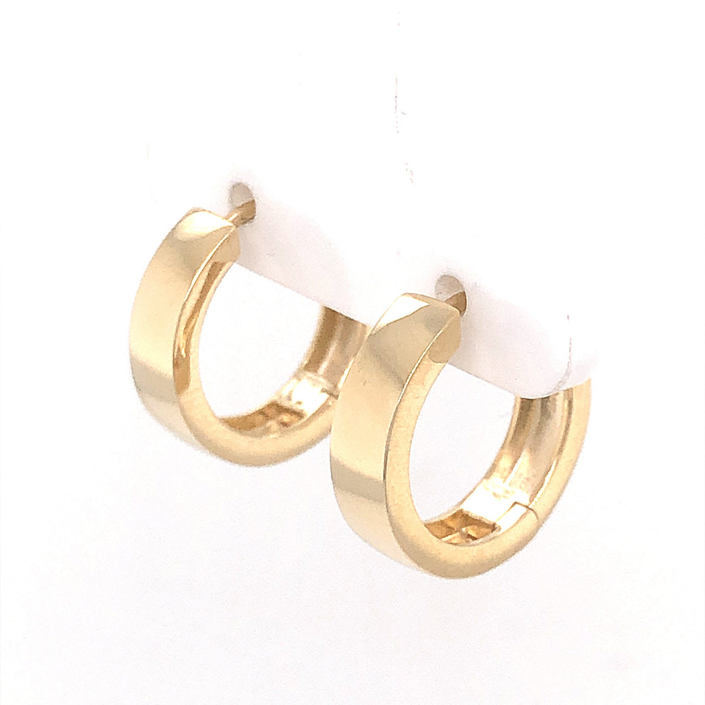 Classic Hoop Earrings in 14k Yellow Gold