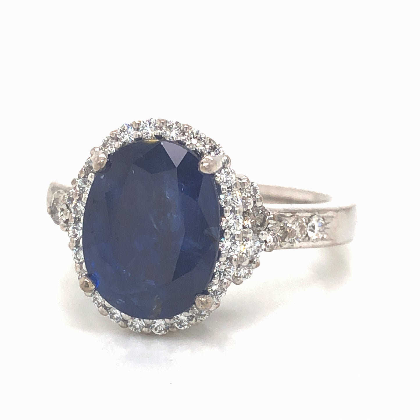 4.15 Oval Sapphire & Diamond Engagement Ring in 18k