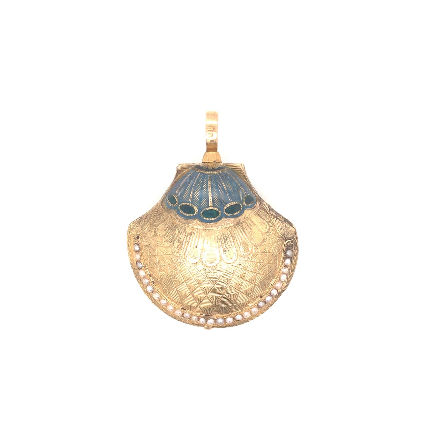 Art Nouveau Pearl Shell Pendant in 18k Yellow Gold