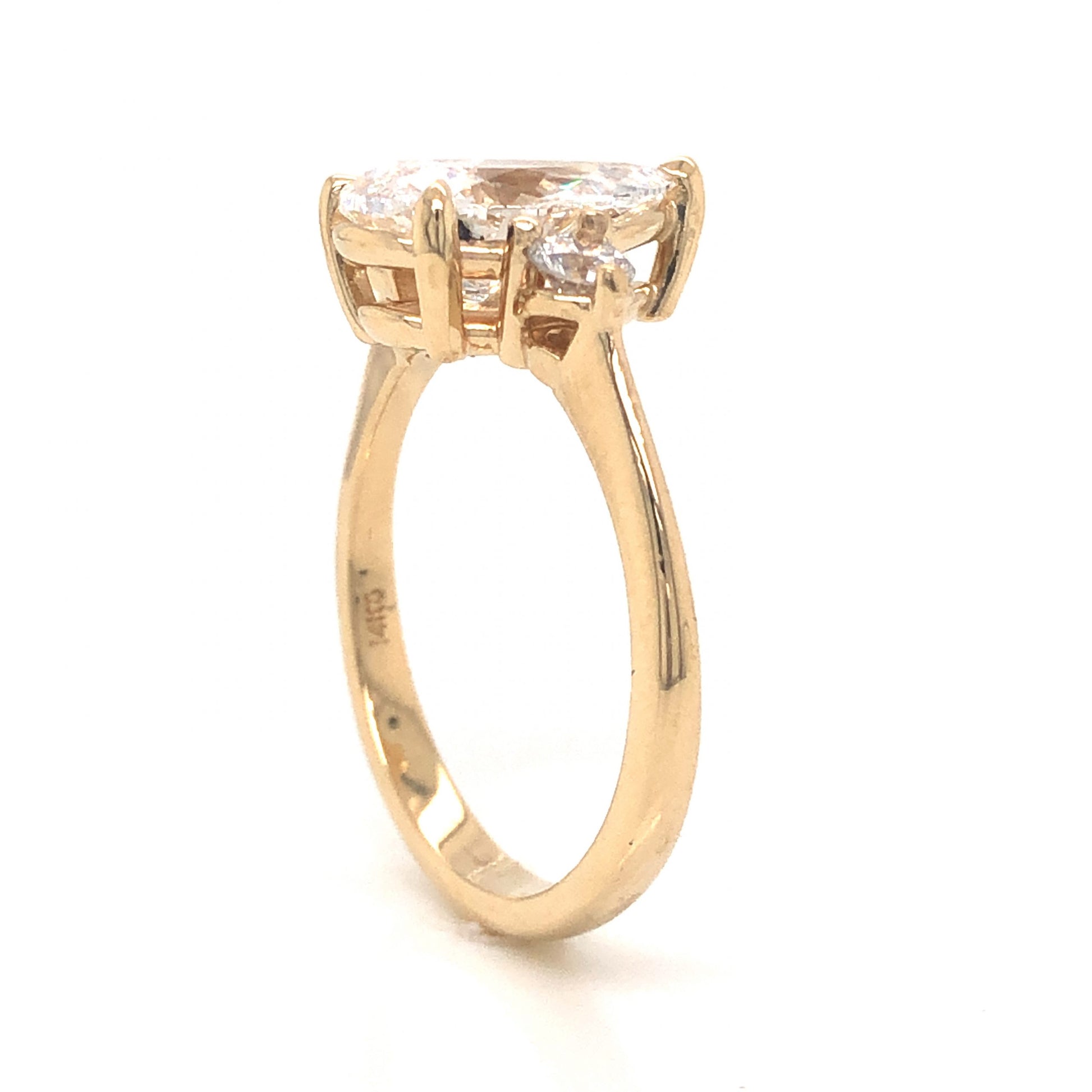 2 Carat Pear Cut Diamond Engagement Ring in 14k Yellow Gold