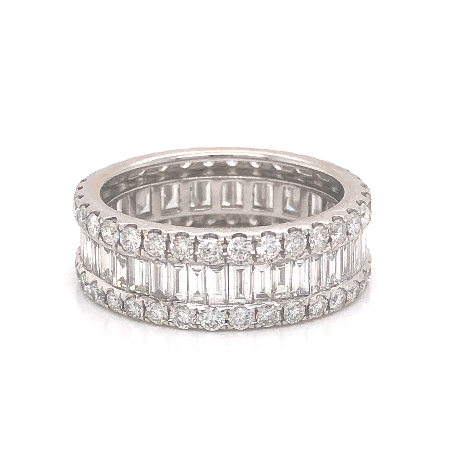 2.65 Baguette & Round Cut Diamond Eternity Band in 18k White GoldComposition: Platinum Ring Size: 6.5 Total Diamond Weight: 2.65ct Total Gram Weight: 4.7 g Inscription: 18K 750 D2.65
      
