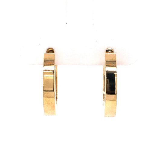 Modern Yellow Gold Oval Hoop Earrings in 18k