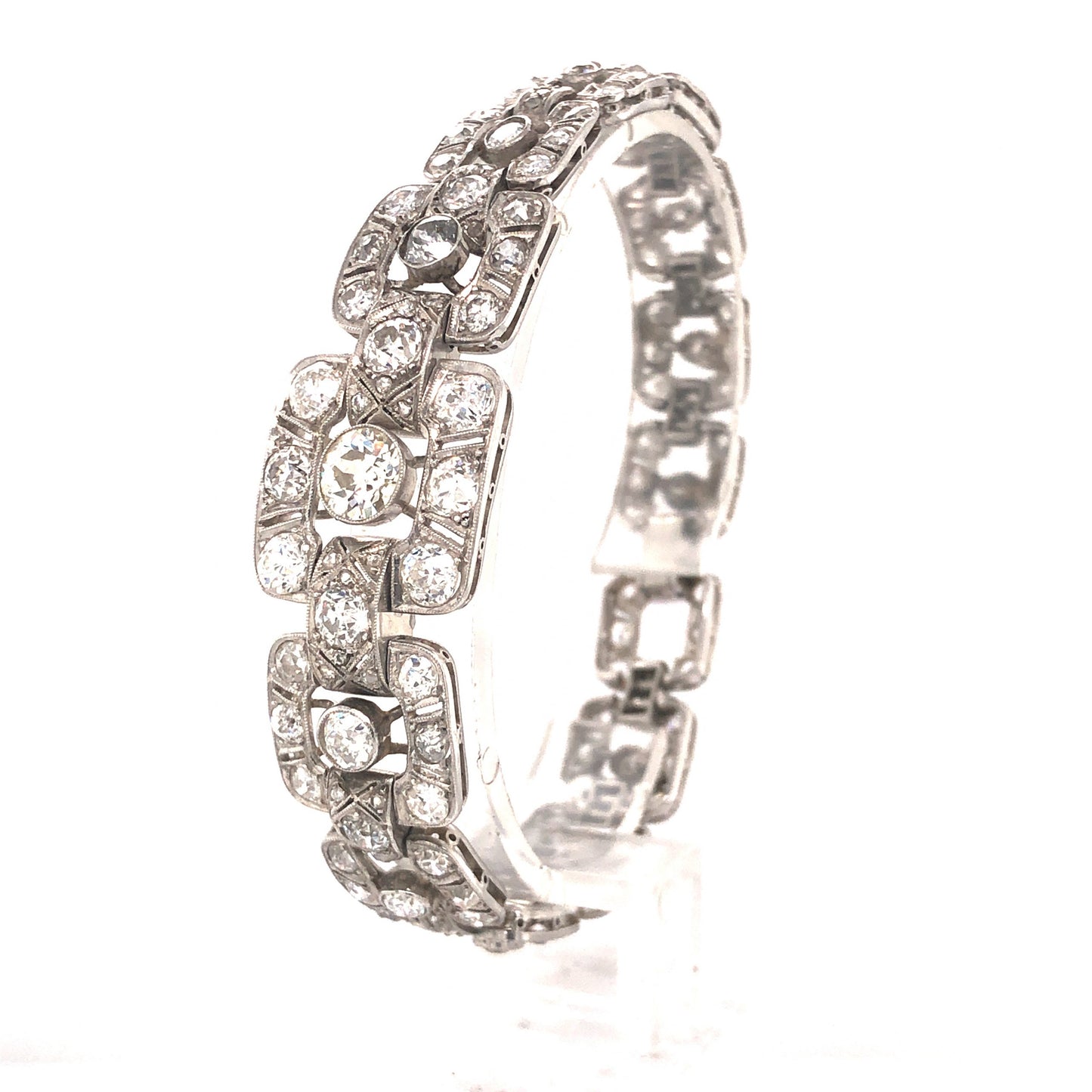 11.30 Art Deco Diamond Bracelet in Platinum