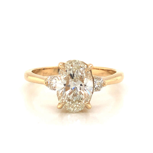 2.02 Oval Cut Diamond Engagement Ring in 14k Yellow Gold