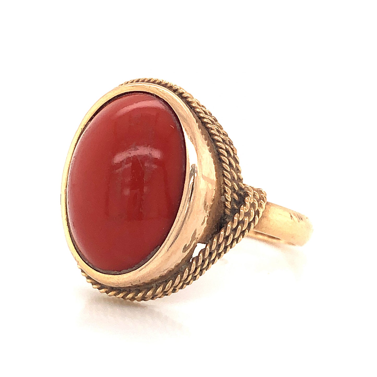 Mid-Century Coral Cocktail Ring in 18k Yellow Gold