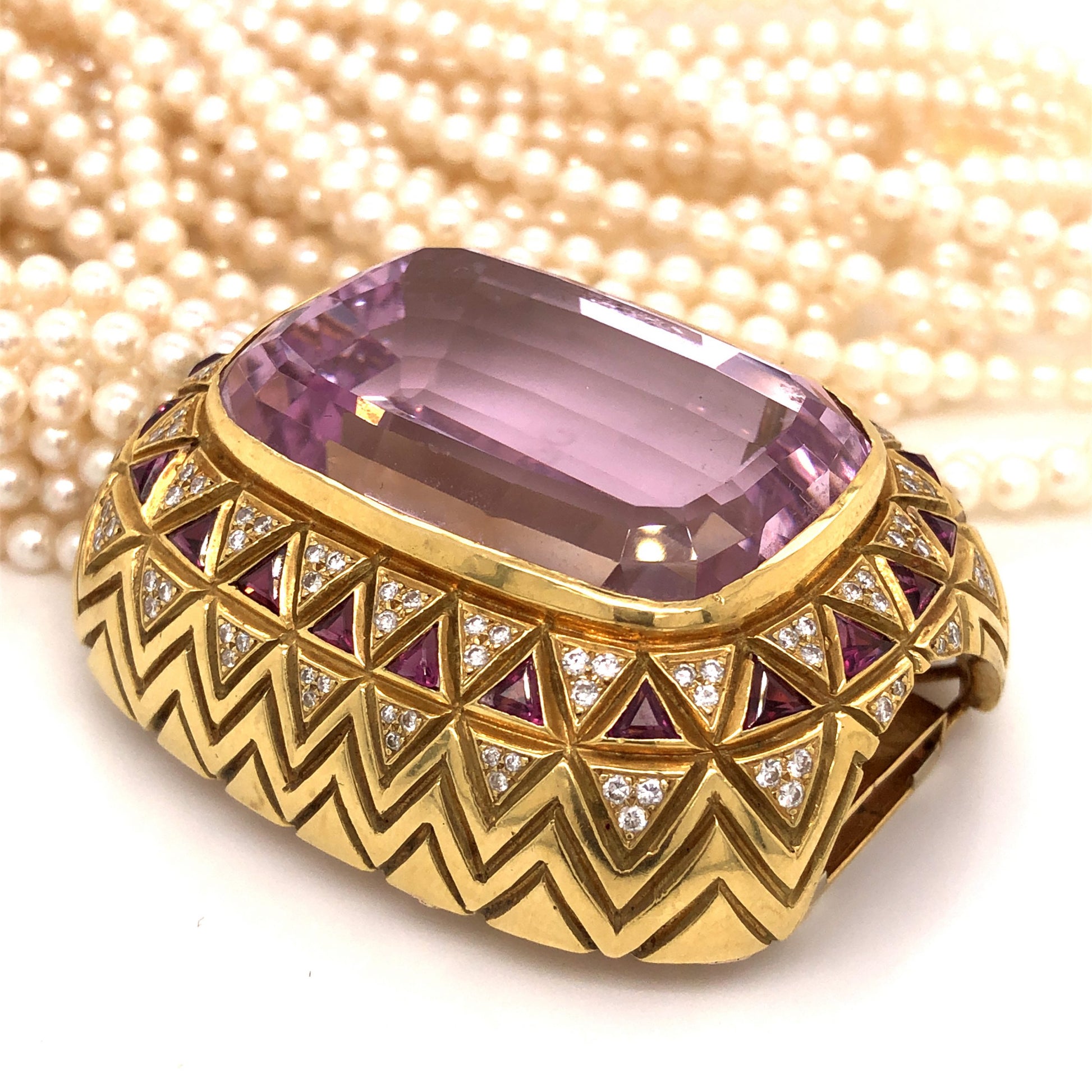 Kunzite Pendant Necklace Diamonds Pearls in 18k Yellow Gold