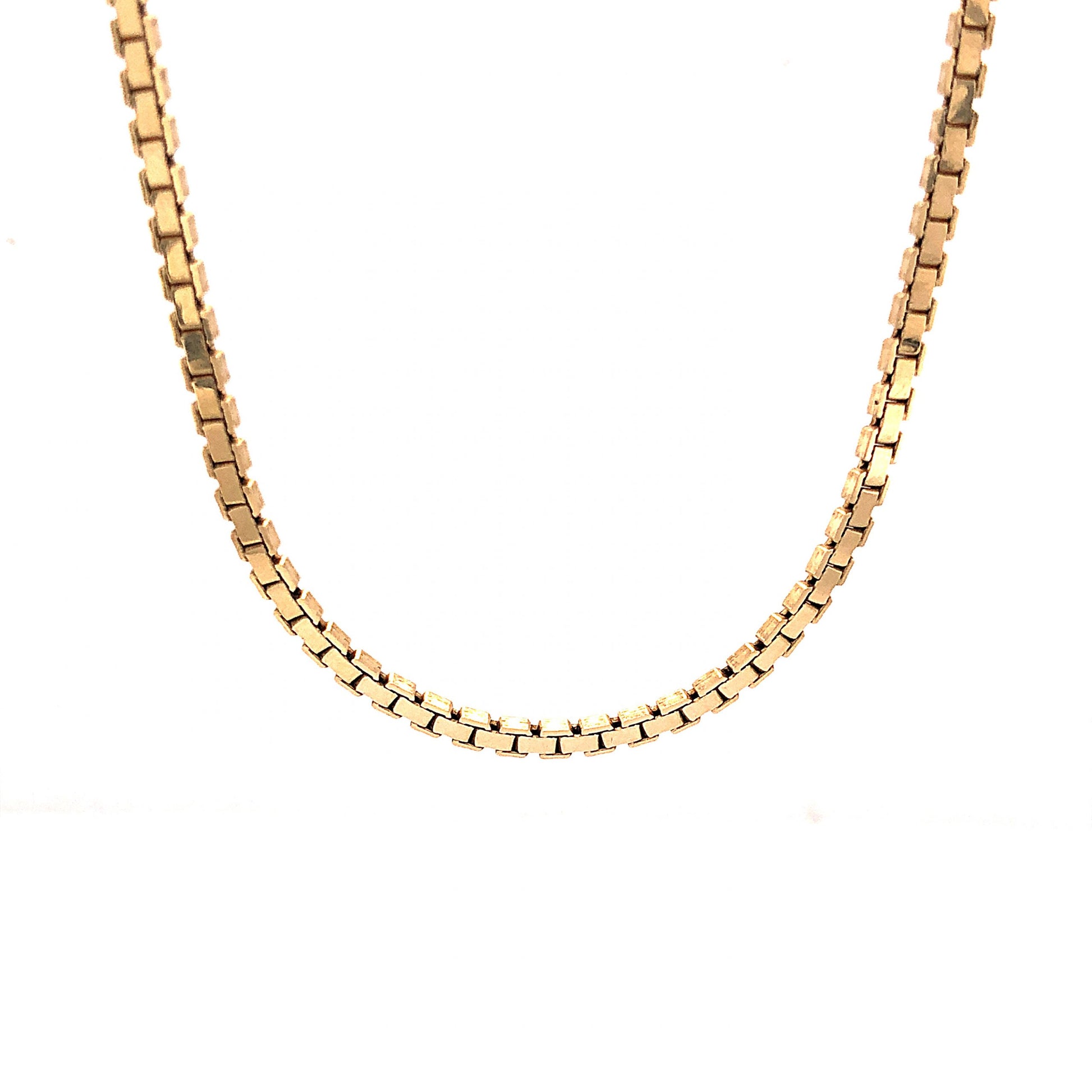 15 Inch Flat Chain Necklace in 14k Yellow GoldComposition: 14 Karat Yellow Gold Total Gram Weight: 14.3 g Inscription: 14K ITALY
      