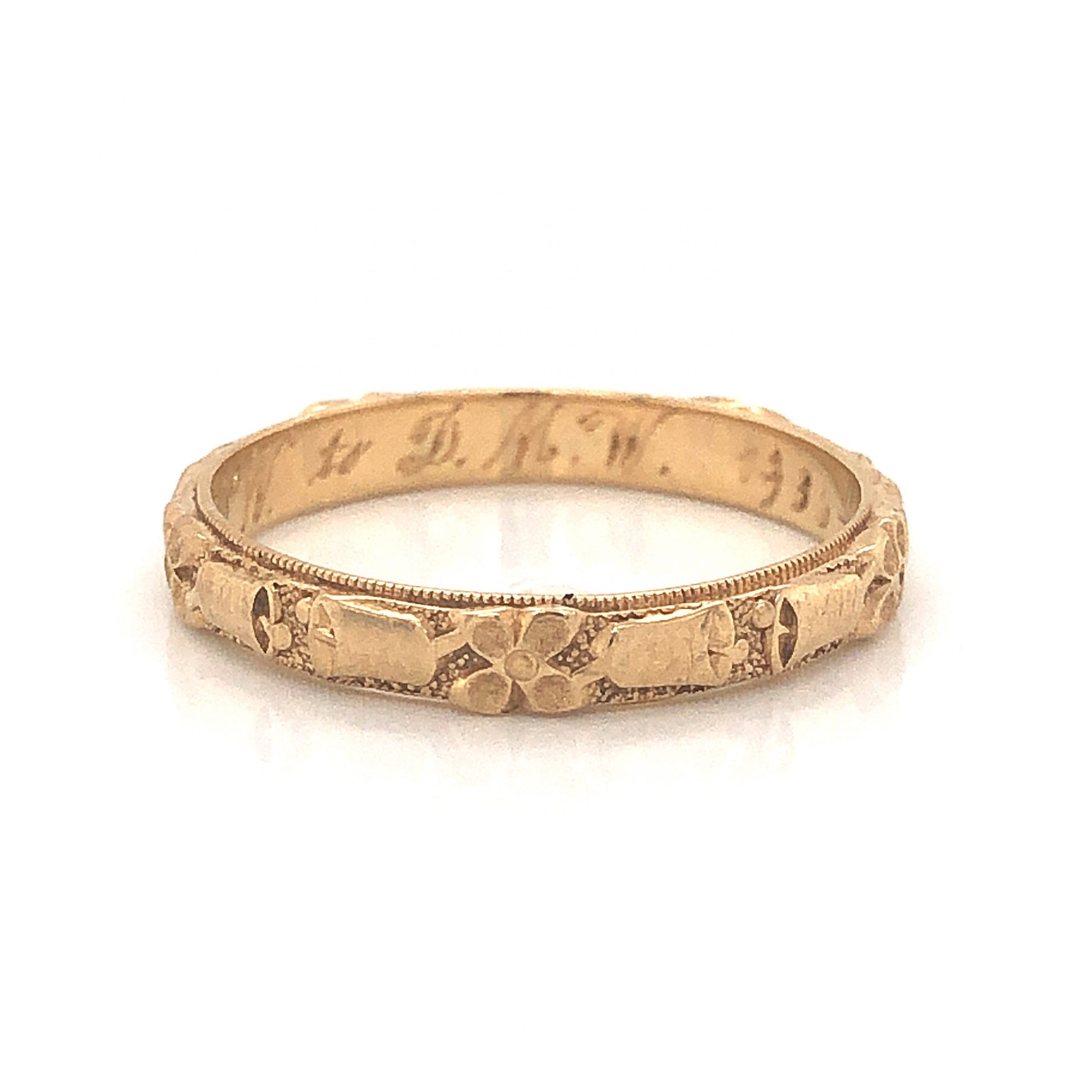 Men's Orange Blossom Engraved Wedding Band in 14k Yellow Gold