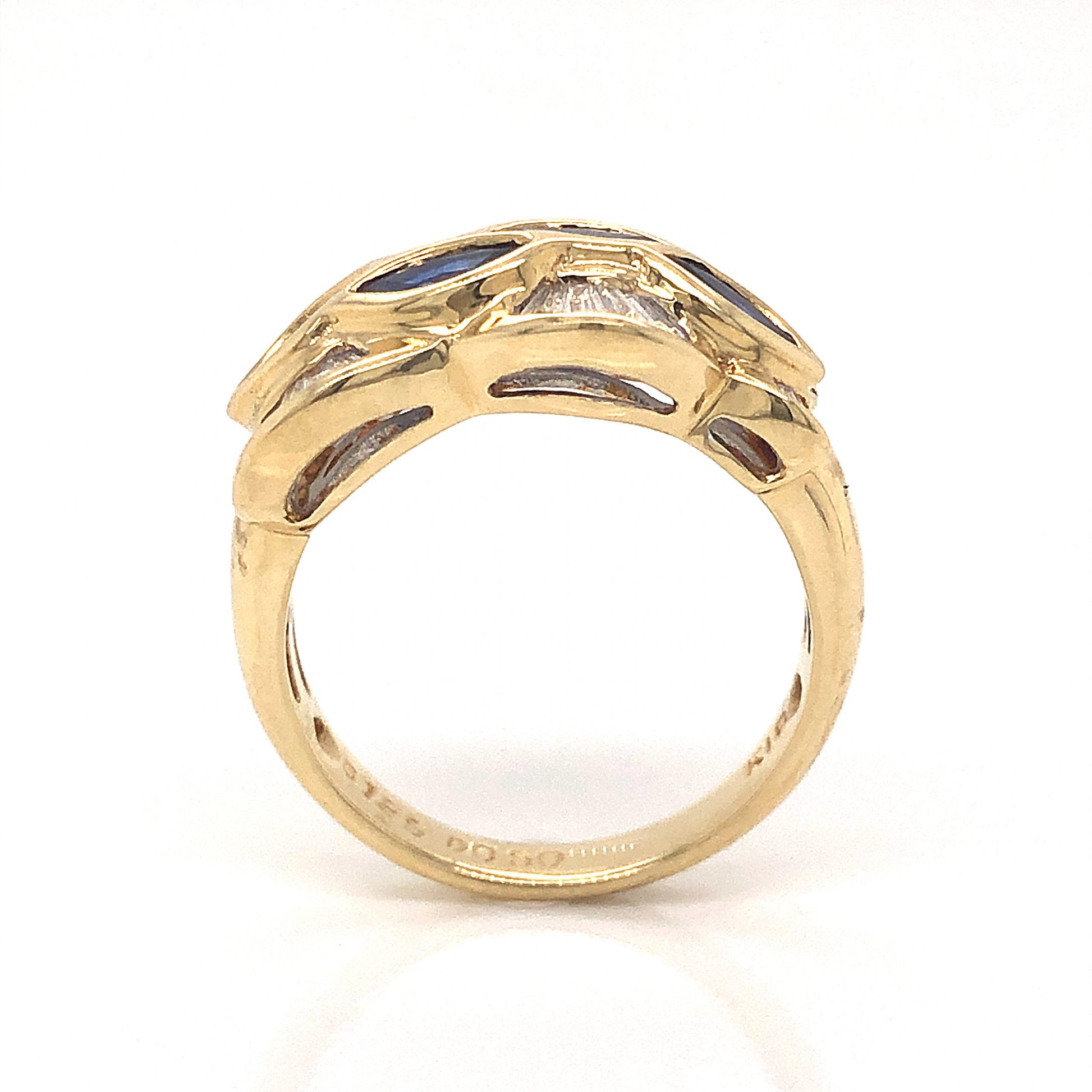 Sapphire & Diamond Cluster Cocktail Ring in 18k Yellow GoldComposition: 18 Karat Yellow Gold Ring Size: 6.5 Total Diamond Weight: .50ct Total Gram Weight: 6.2 g Inscription: S1.29 D0.50 K18
      