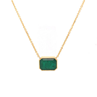 Bezel Set Emerald Pendant Necklace in 14k Yellow Gold
