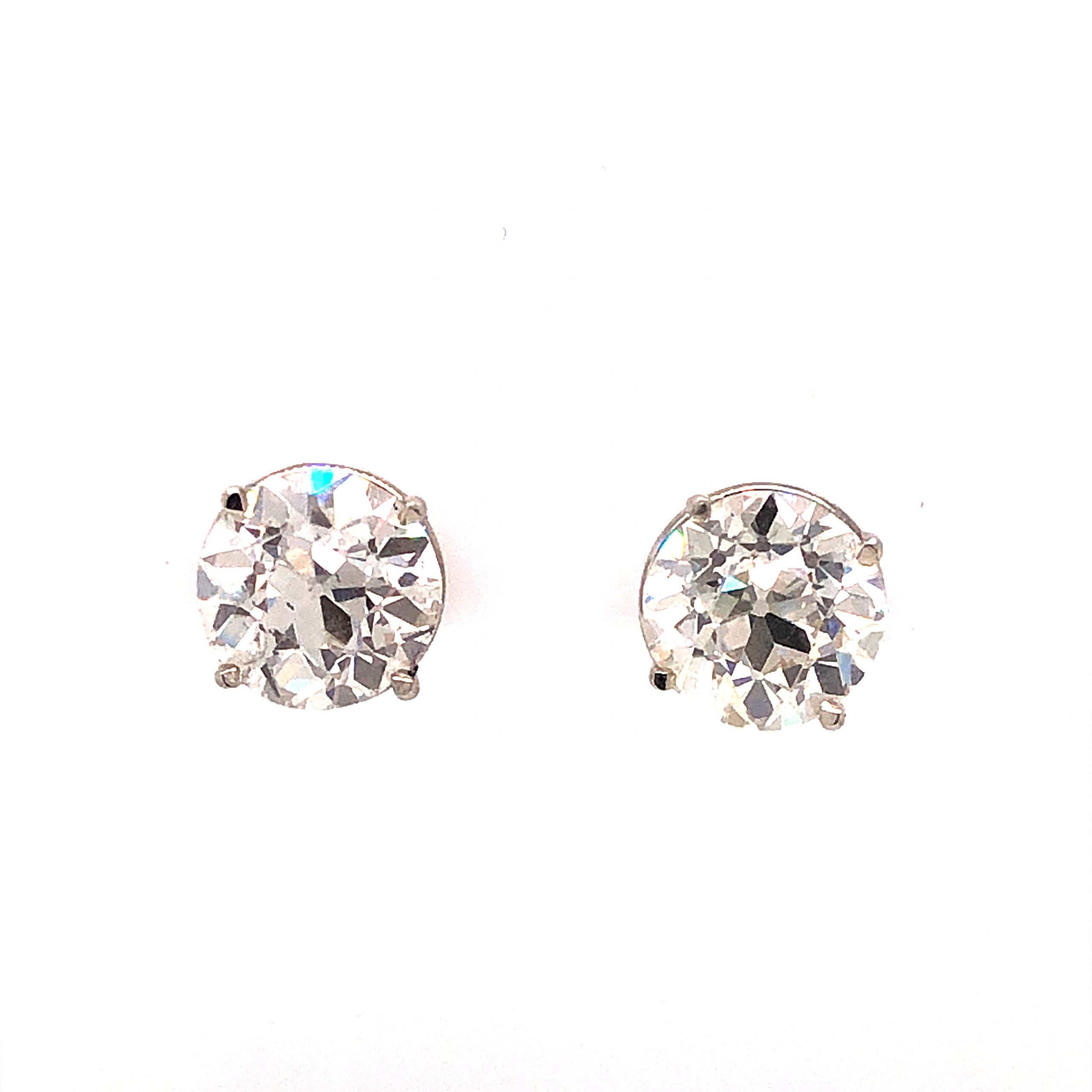 18ct White Gold Diamond Square Stud Earrings