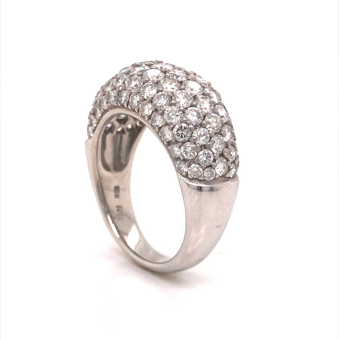 Pave Round Diamond Ring in 18k White GoldComposition: 18 Karat White Gold Ring Size: 7 Total Diamond Weight: 3.50ct Total Gram Weight: 6.8 g Inscription: 18k RR
      
