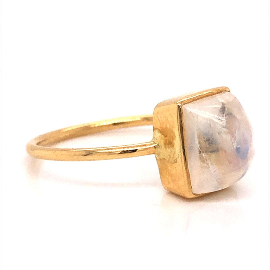 Rectangular Bezel Set Moonstone Ring in 18k Yellow Gold