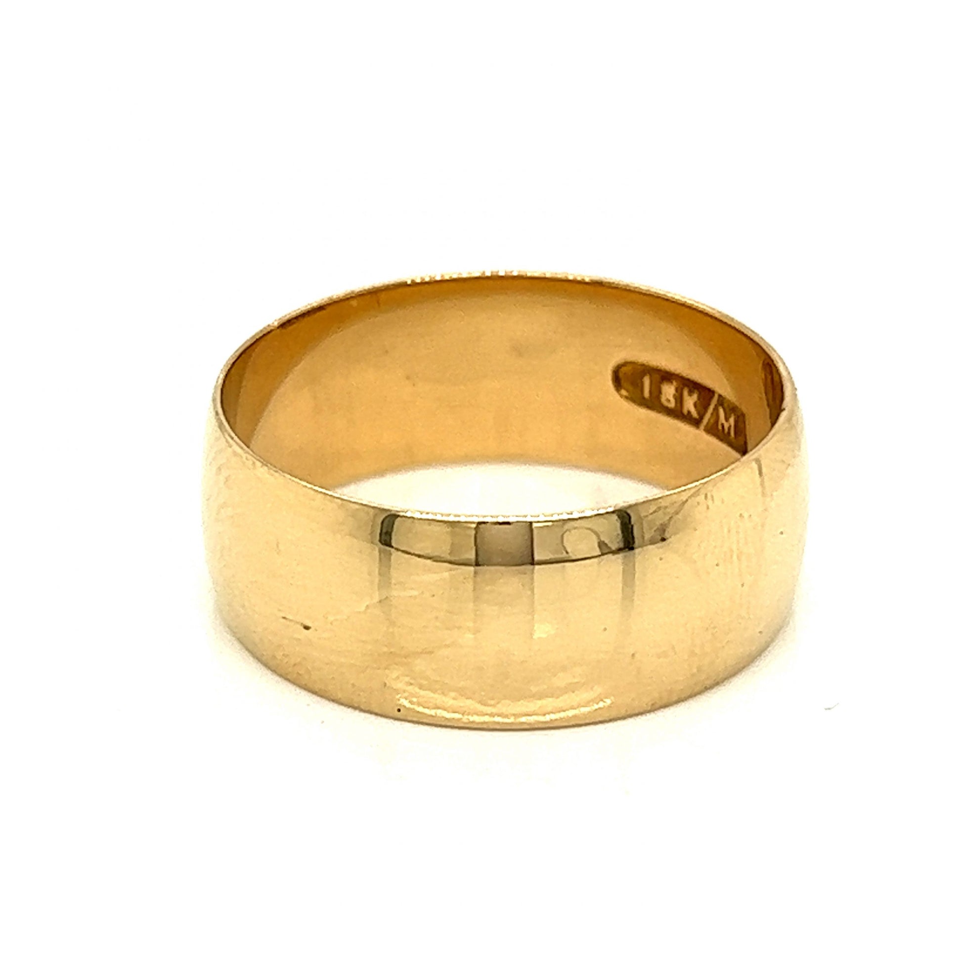 Men's Victorian Wide Wedding Band in 18k Yellow GoldComposition: 18 Karat Yellow Gold Ring Size: 10 Total Gram Weight: 6.8 g Inscription: 18K/M
      