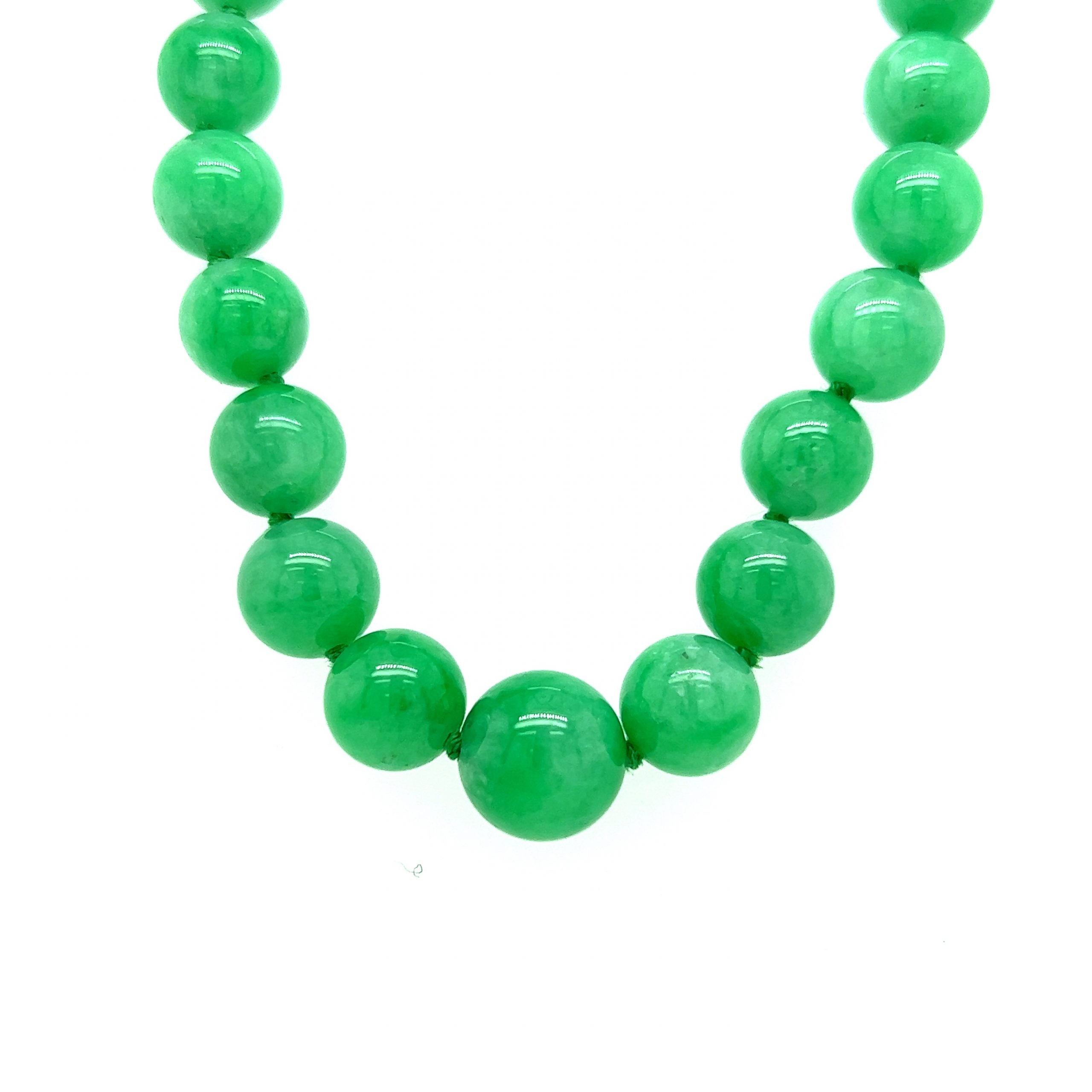9-10mm light green jade necklace