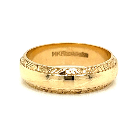 Men's Vintage Engraved Edge Wedding Band in 14k Yellow Gold