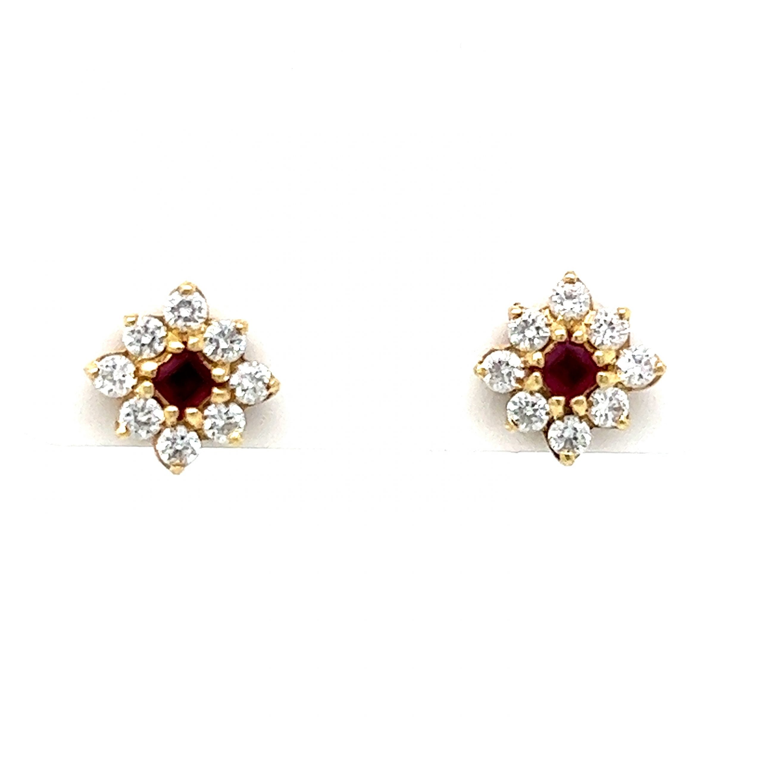 Gold Plated White And Golden CZ Stone Earrings at Rs 500/pair in Gurugram |  ID: 21297982091