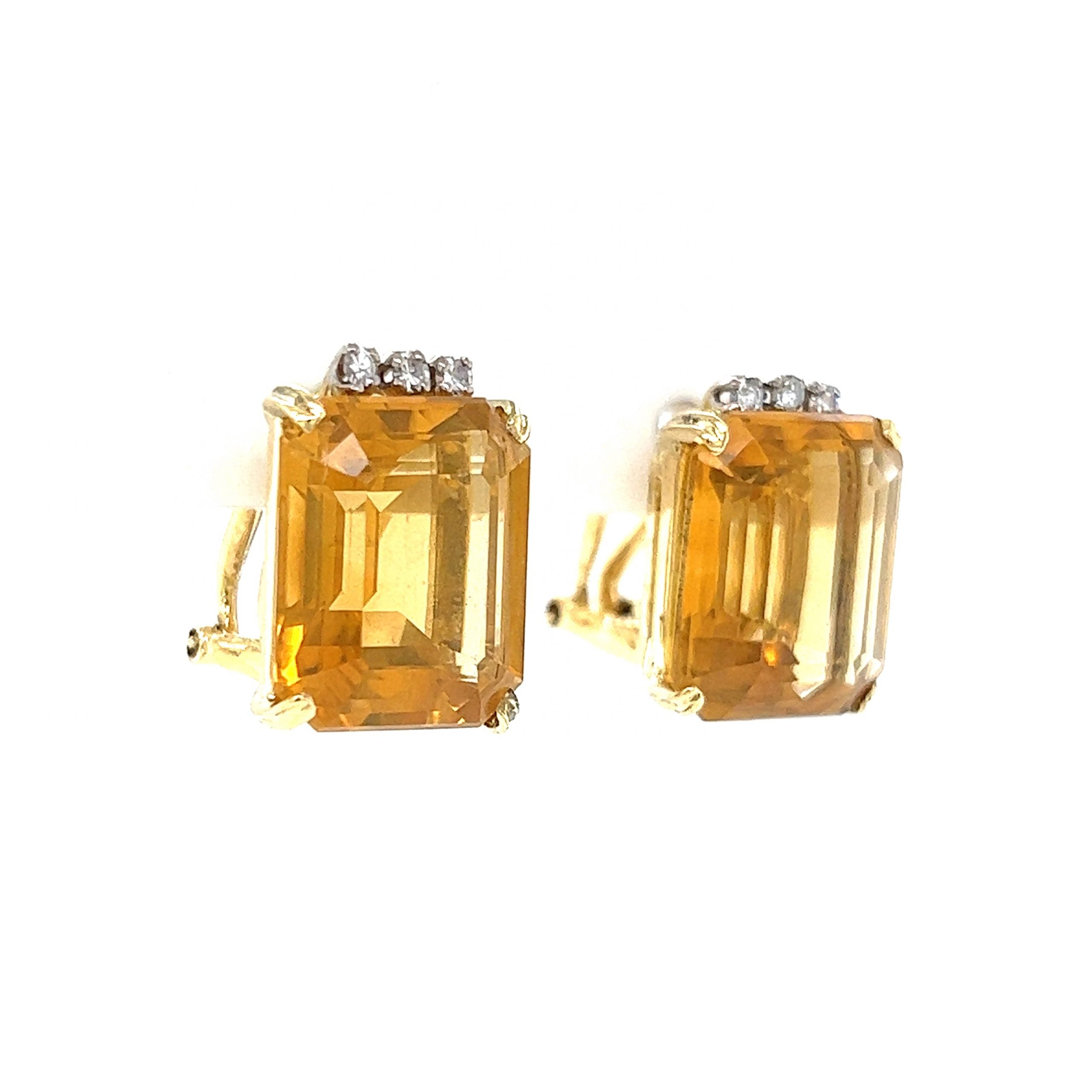 Yellow gold store stud earrings