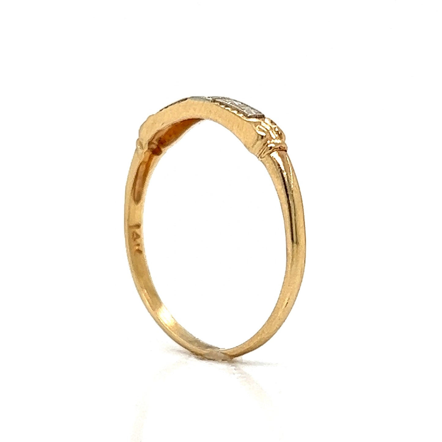 Retro Two-Toned Delicate Wedding Band in 14k Gold