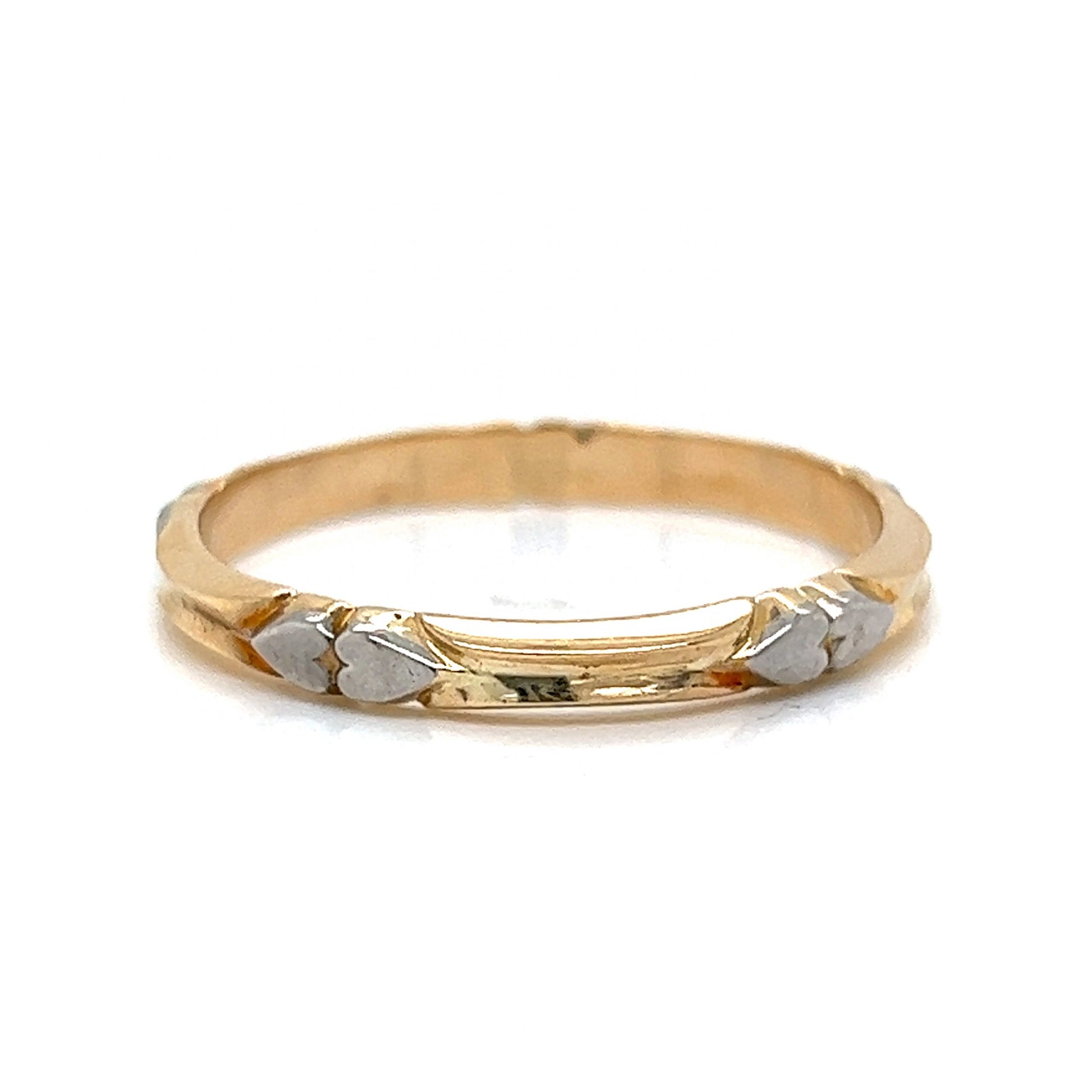 Retro Men's Heart Two-Tone Wedding Band in 14k Gold