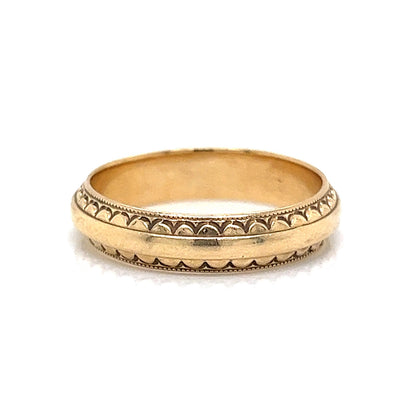Men's Mid-Century Scalloped Wedding Band in 14k Yellow Gold