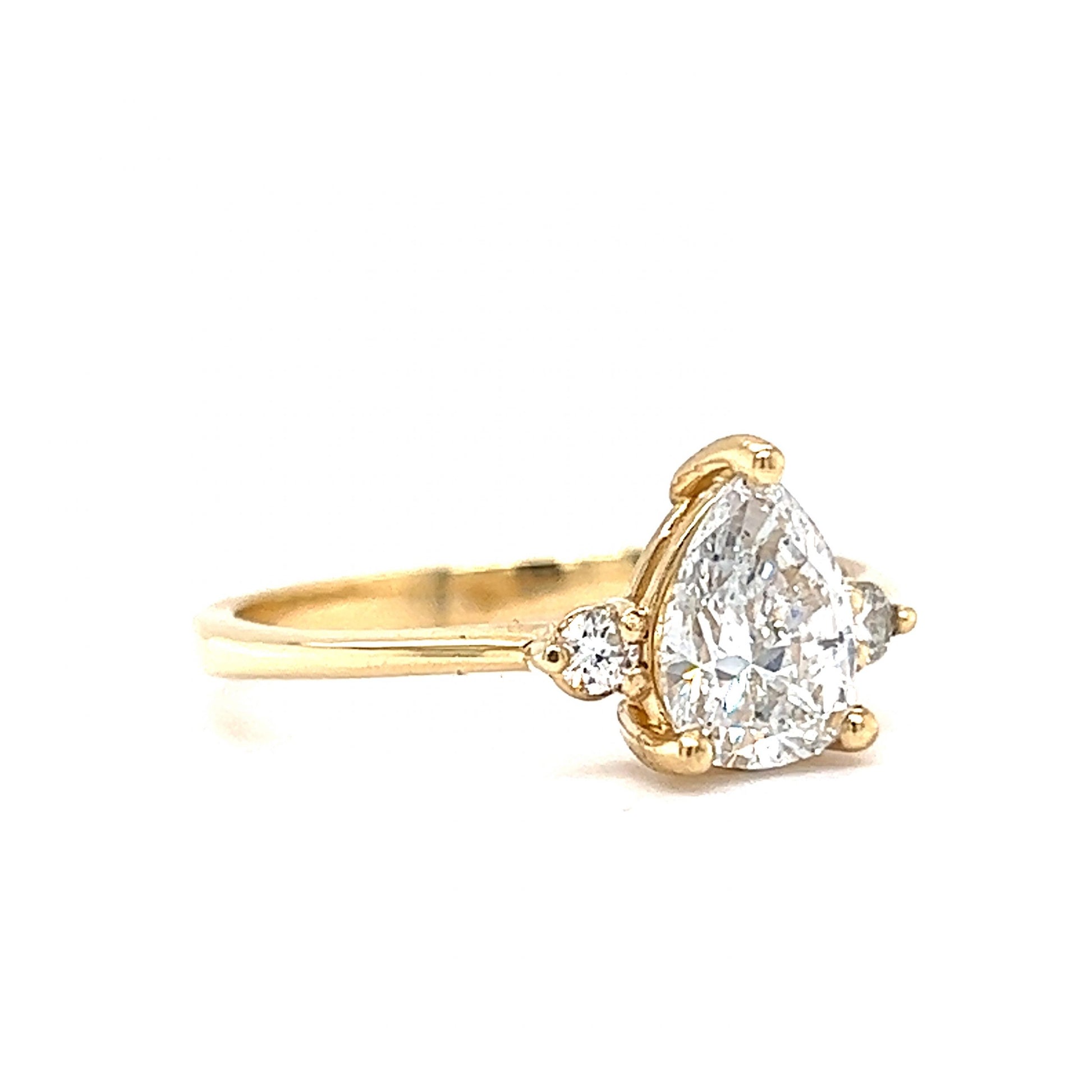 Colorless 1.01 Pear Cut Diamond Engagement Ring in 14k Gold