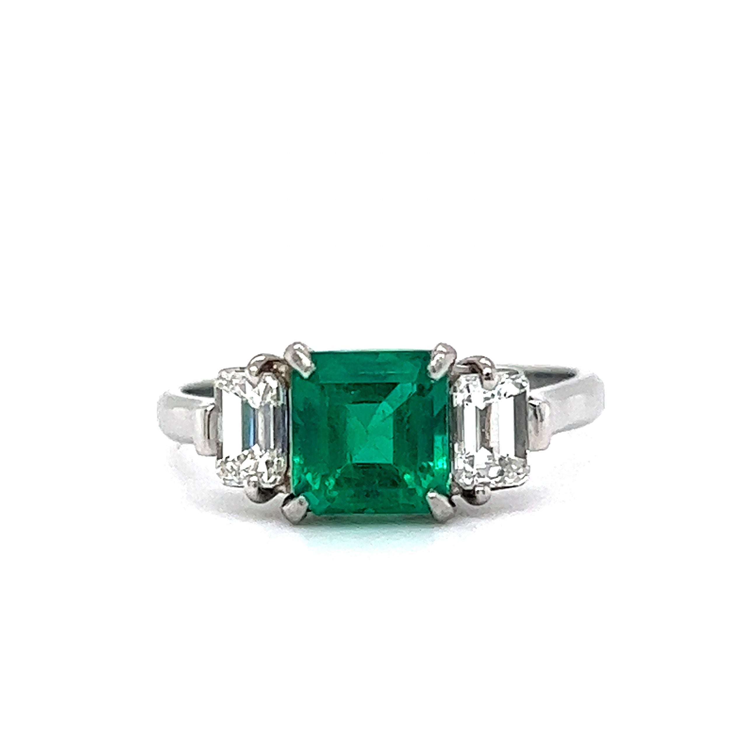 Emerald square hot sale cut ring