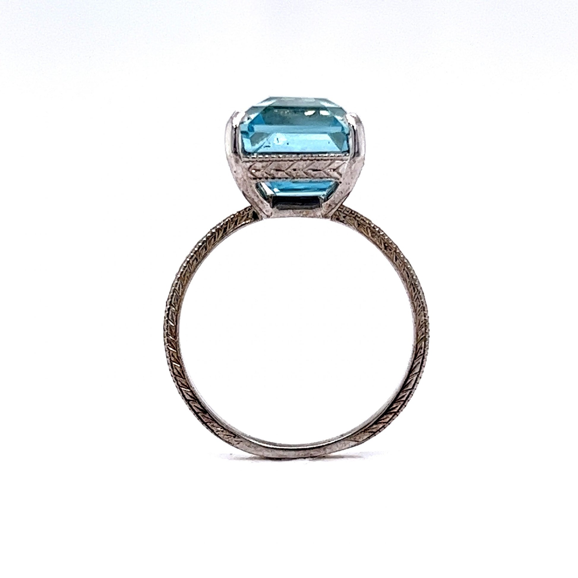 Art Deco Engraved Aquamarine Cocktail Ring in 14k White Gold