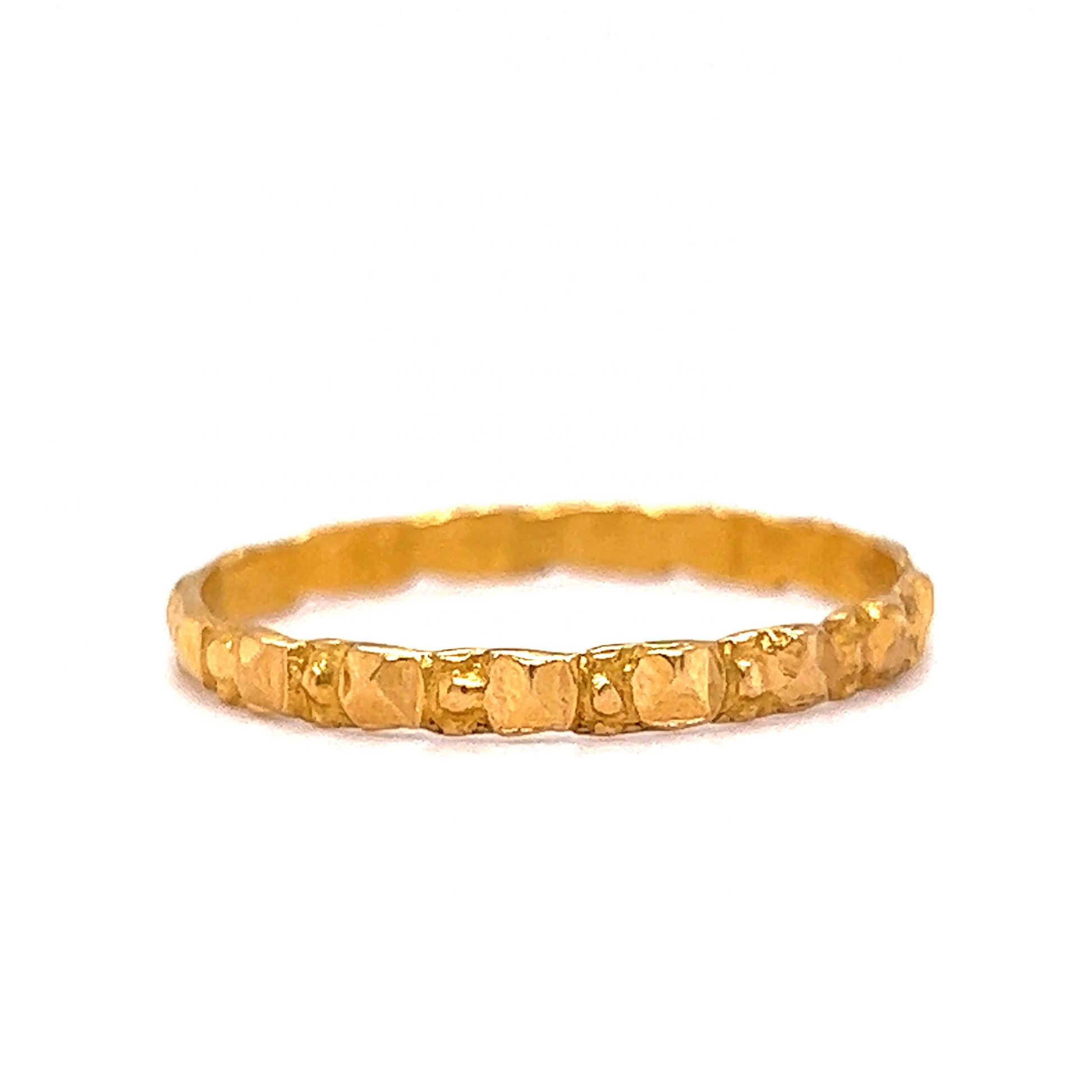 Men's Vintage Textured Wedding Band in 18k Yellow Gold