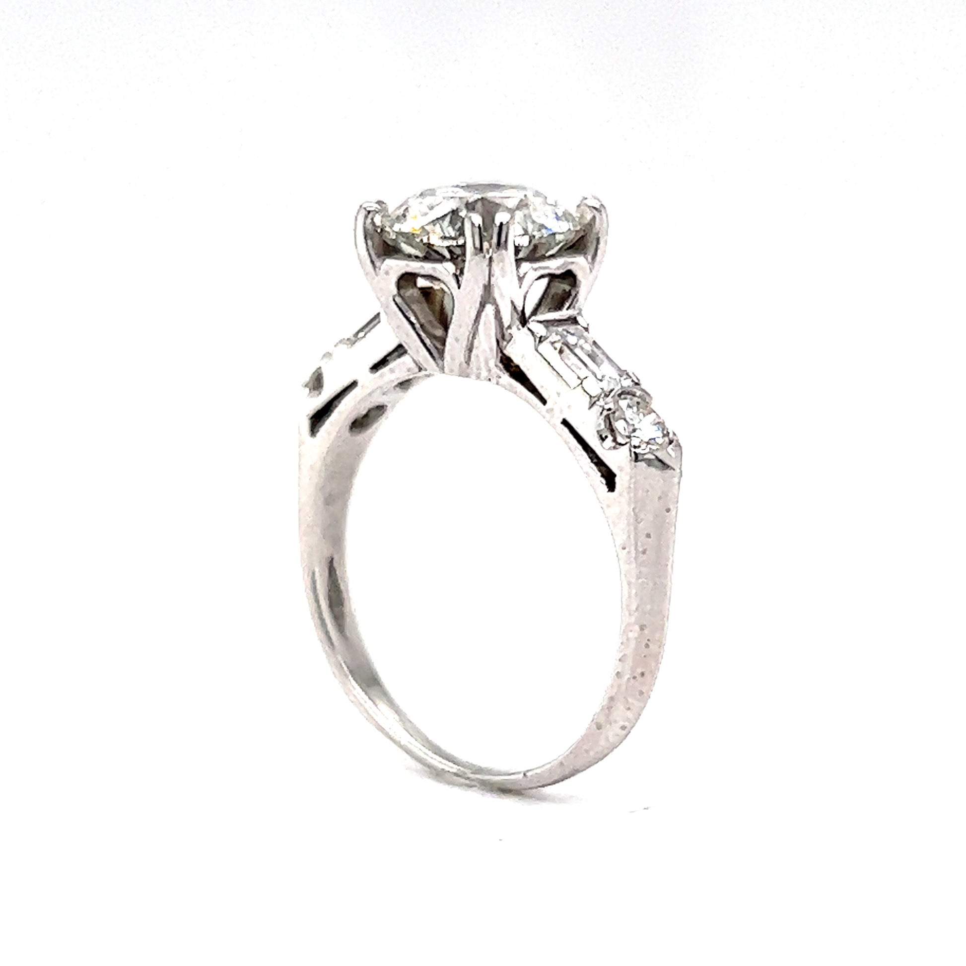 Art Deco 2.26 Carat Diamond Engagement Ring in Platinum