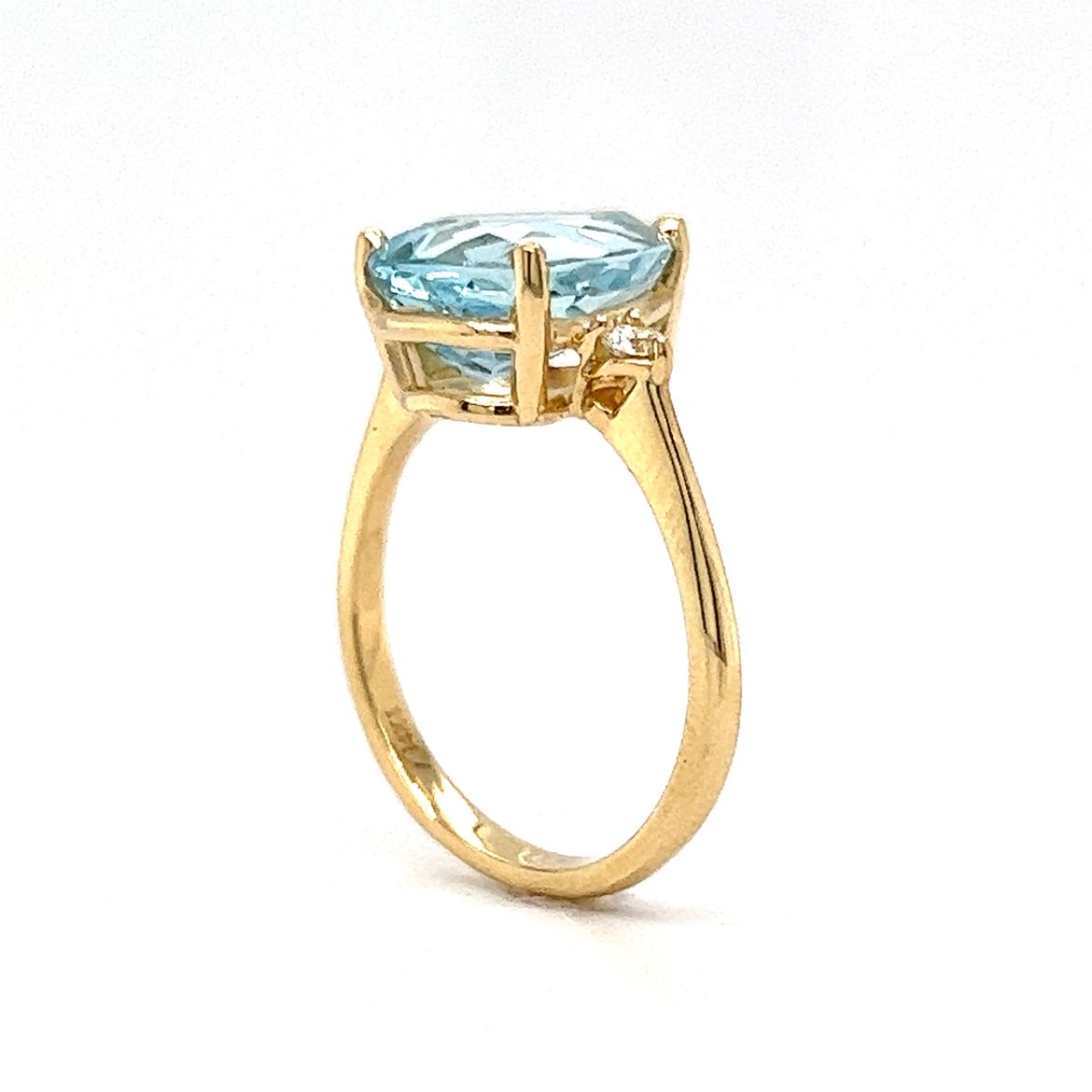 3.72 Carat Aquamarine Engagement Ring in 14k Yellow Gold