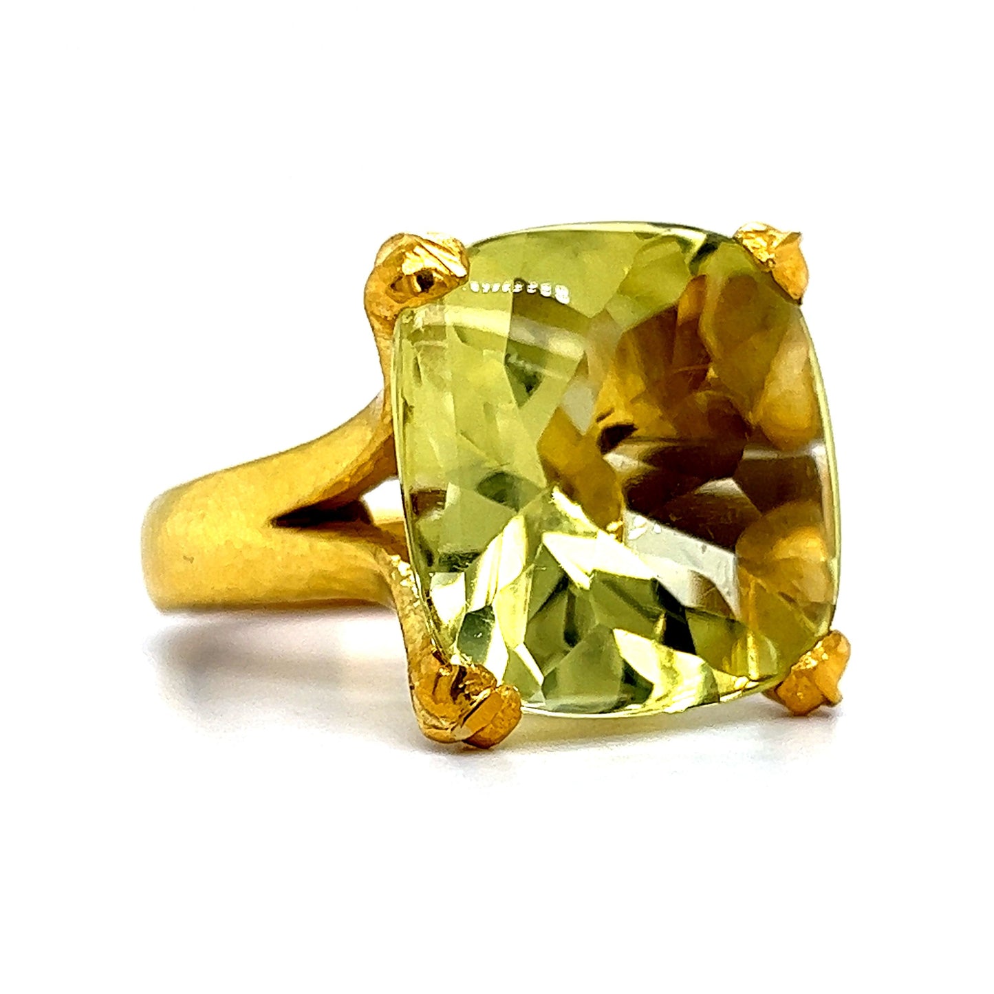 Elizabeth Locke Lemon Quartz Ring 19k Yellow Gold