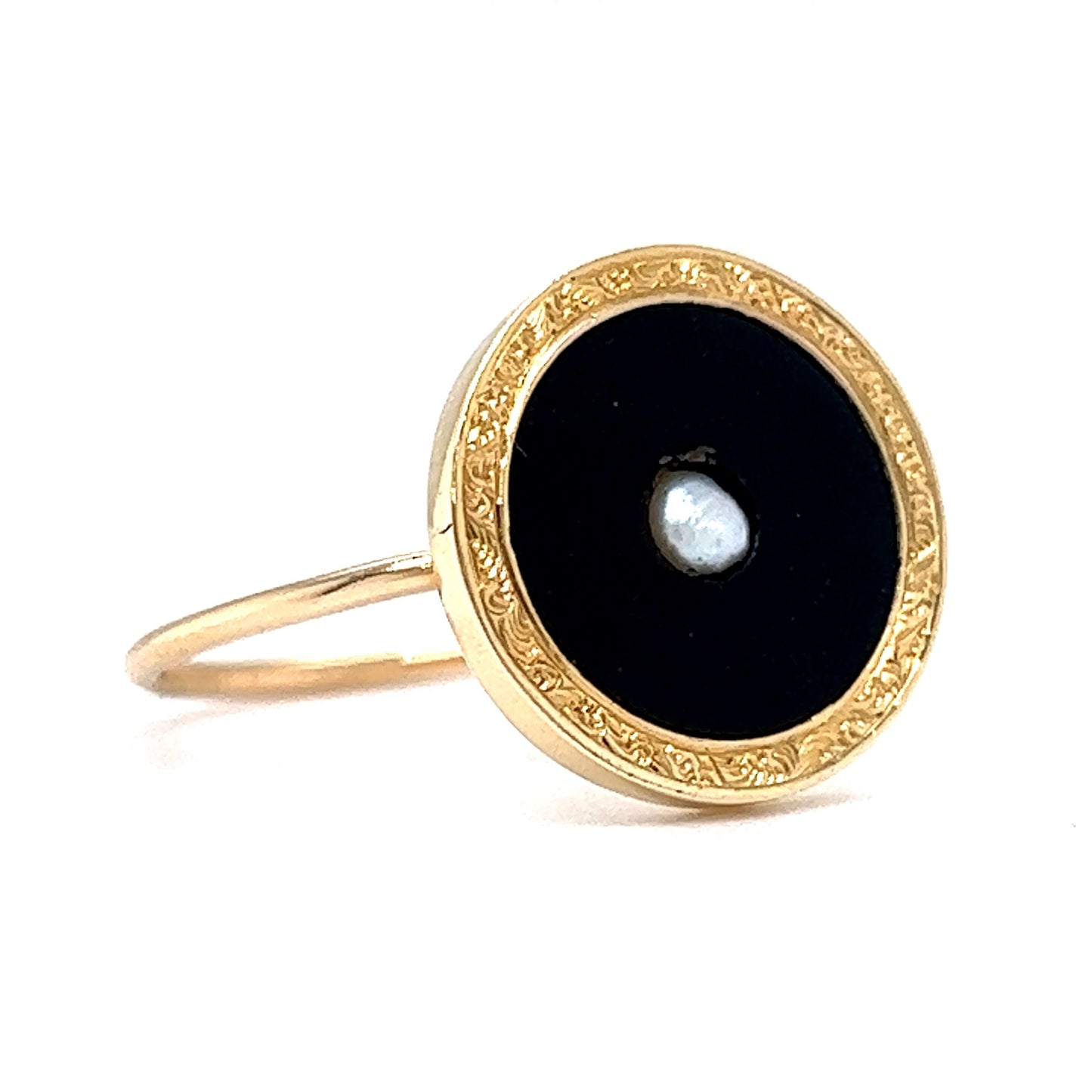 Victorian Round Onyx & Pearl Ring in 14k Yellow Gold