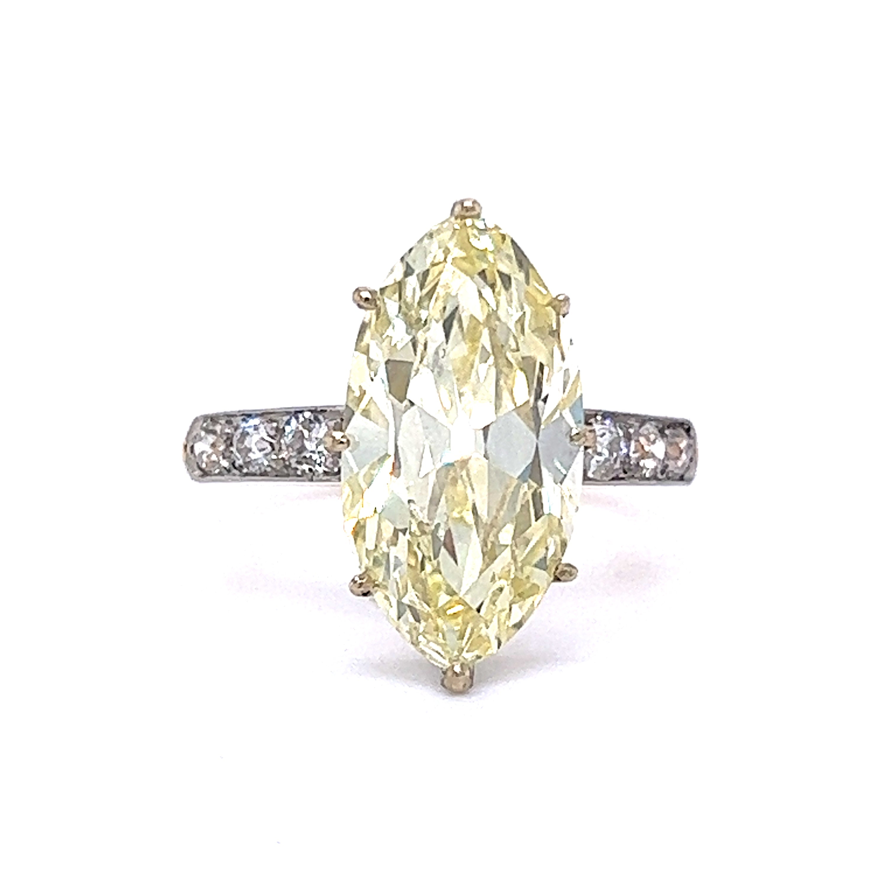 What You Need to Know About Fancy Yellow Diamond Rings