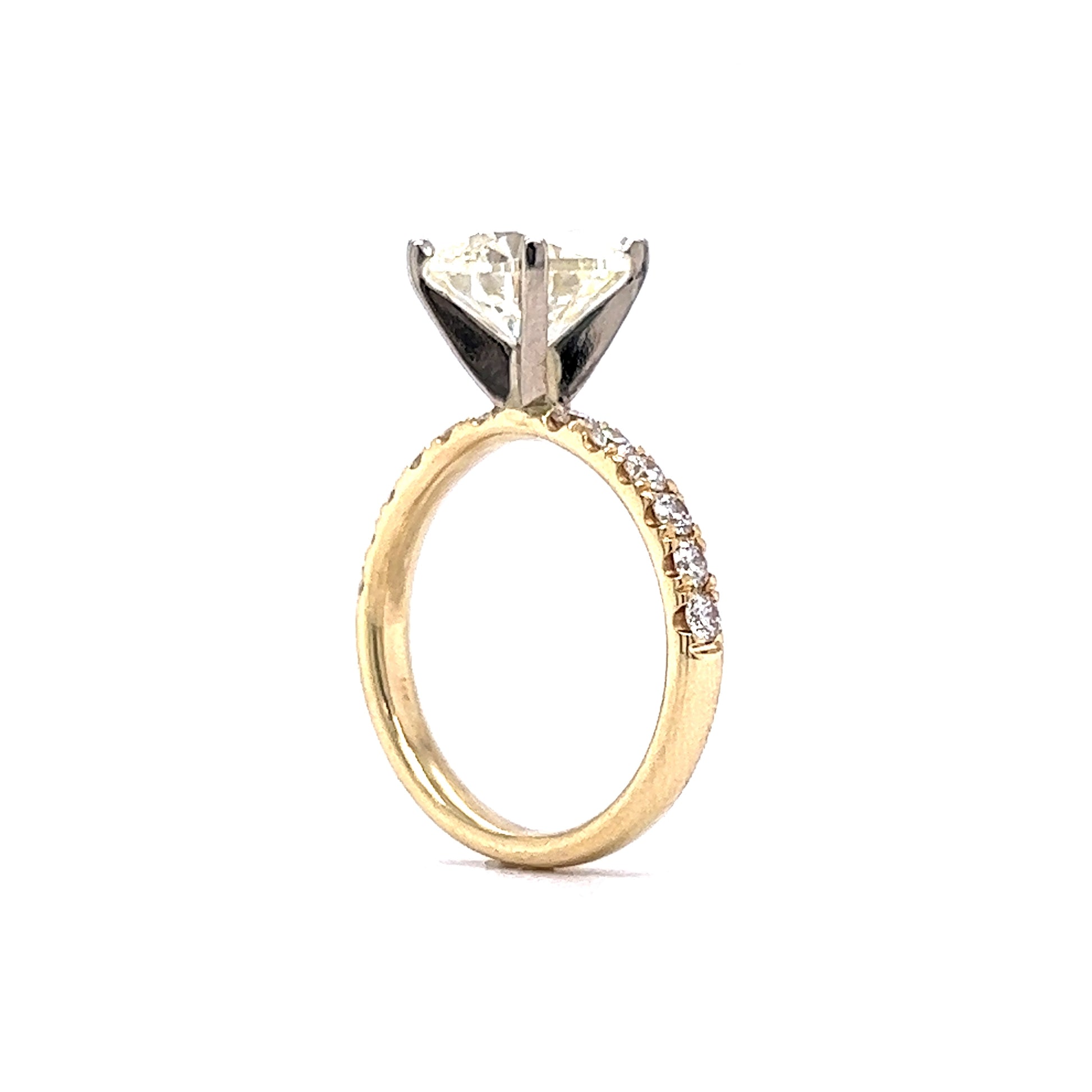 3.01 Round Brilliant Cut Diamond Engagement Ring in 14k Gold