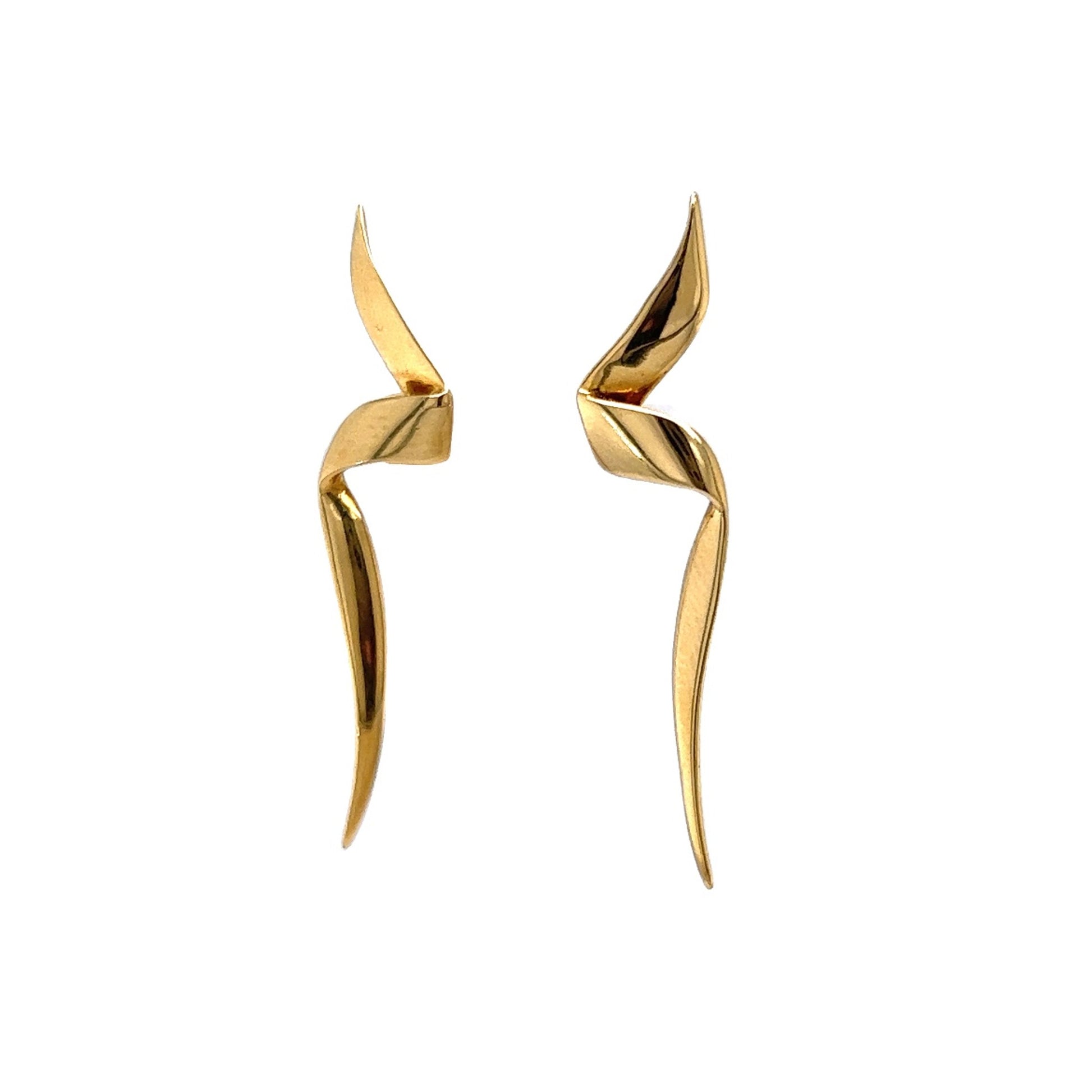 Tiffany & Co. Paloma Picasso Earrings in 18k Yellow GoldComposition: 18 Karat Yellow Gold Total Gram Weight: 2.8 g Inscription: 1993 Tiffany & Co. 18k Paloma Picasso 
      