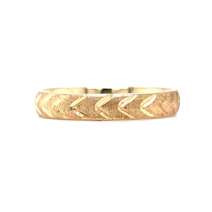 Chevron Engraved Wedding Band in 14k Yellow Gold