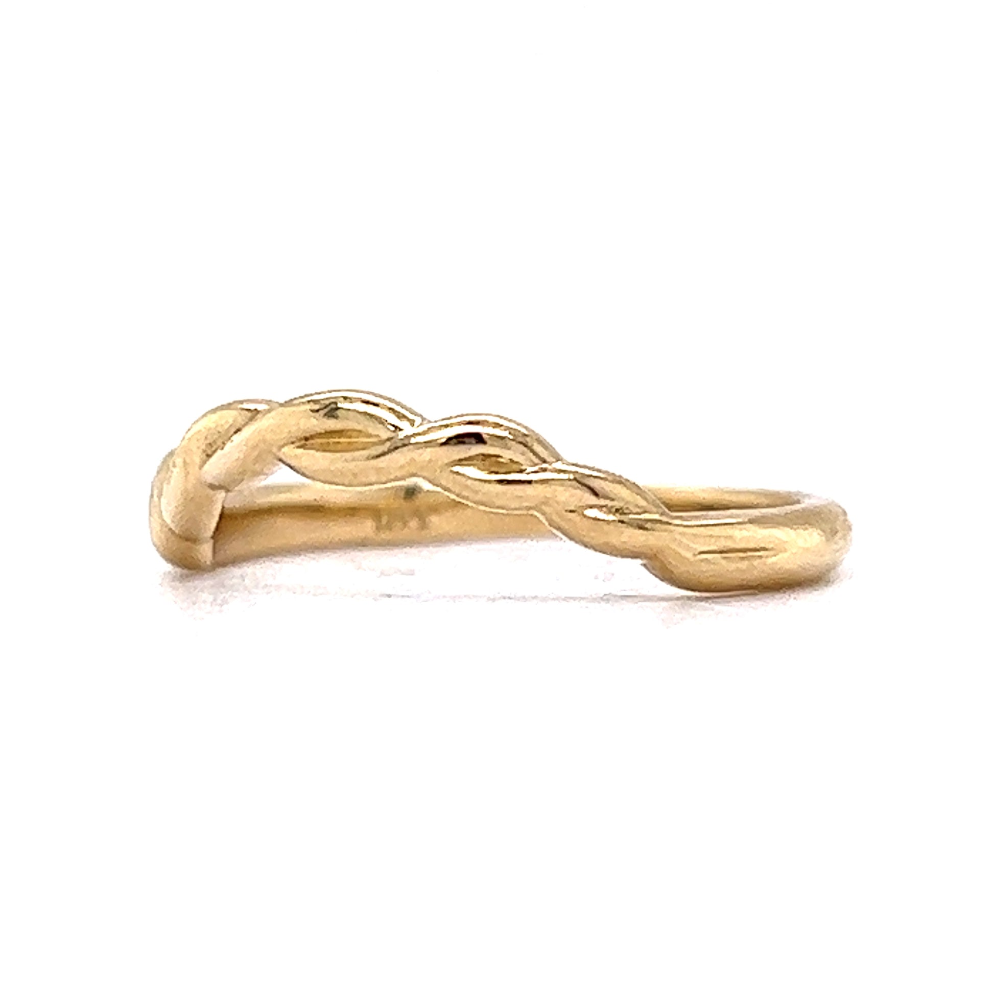 Curved braided Rope Style Wedding Band in 14k Yellow GoldComposition: 14 Karat Yellow GoldRing Size: 7.0Total Gram Weight: 2.2 gInscription: 14k