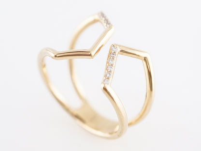 Right Hand Ring Modern .06 Round Brilliant Cut Diamonds in 18k Yellow Gold